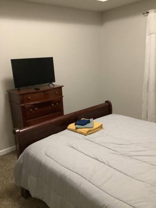 Castle Comfort Ellenwood Εξωτερικό φωτογραφία