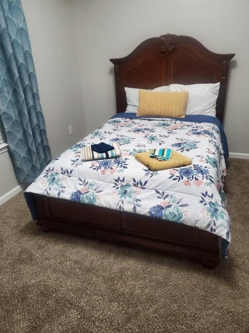 Castle Comfort Ellenwood Εξωτερικό φωτογραφία