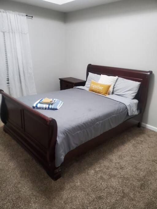 Castle Comfort Ellenwood Εξωτερικό φωτογραφία