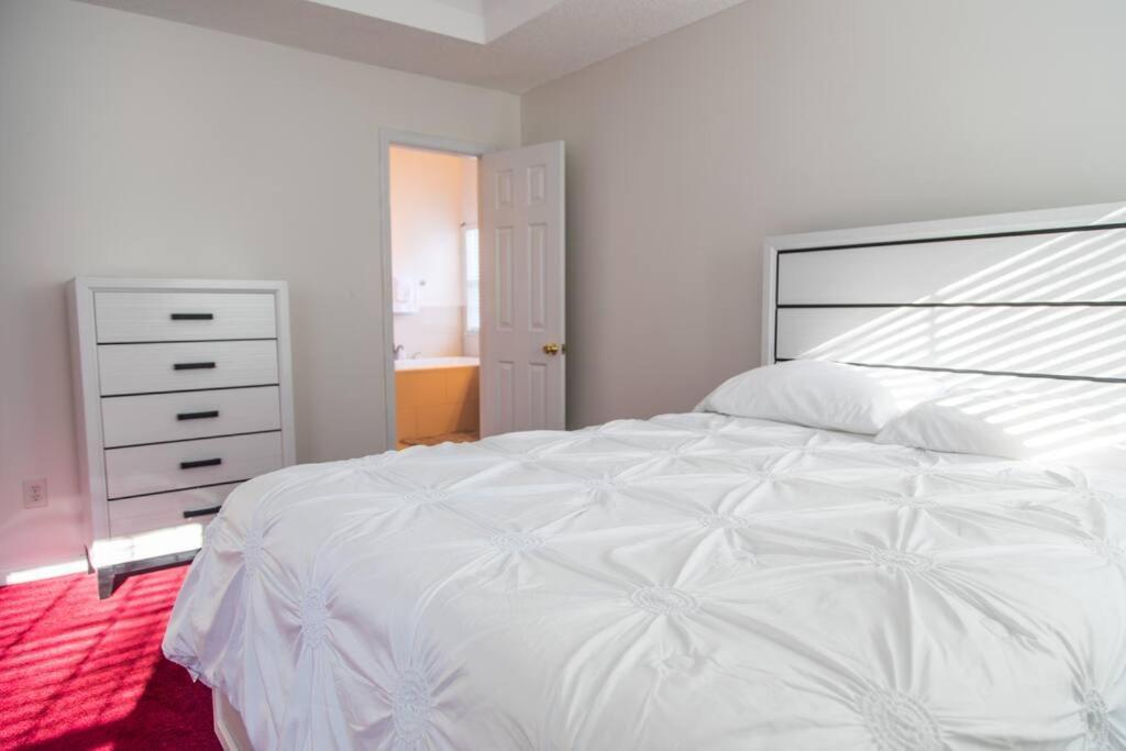 Castle Comfort Ellenwood Εξωτερικό φωτογραφία